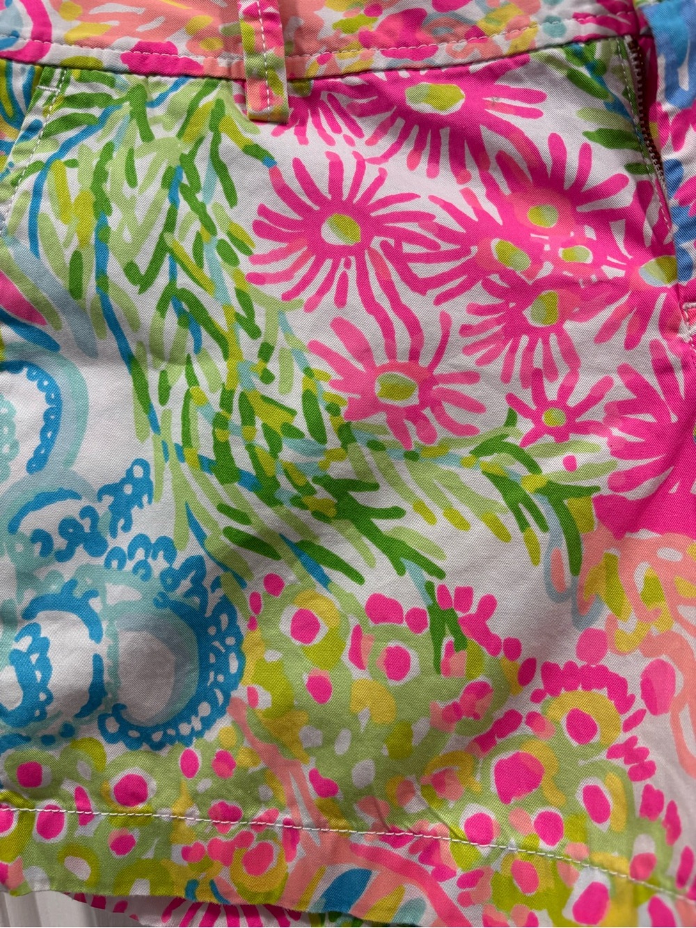 Lilly Pulitzer “Lovers Coral” Callahan shorts 12 - Picture 2 of 6